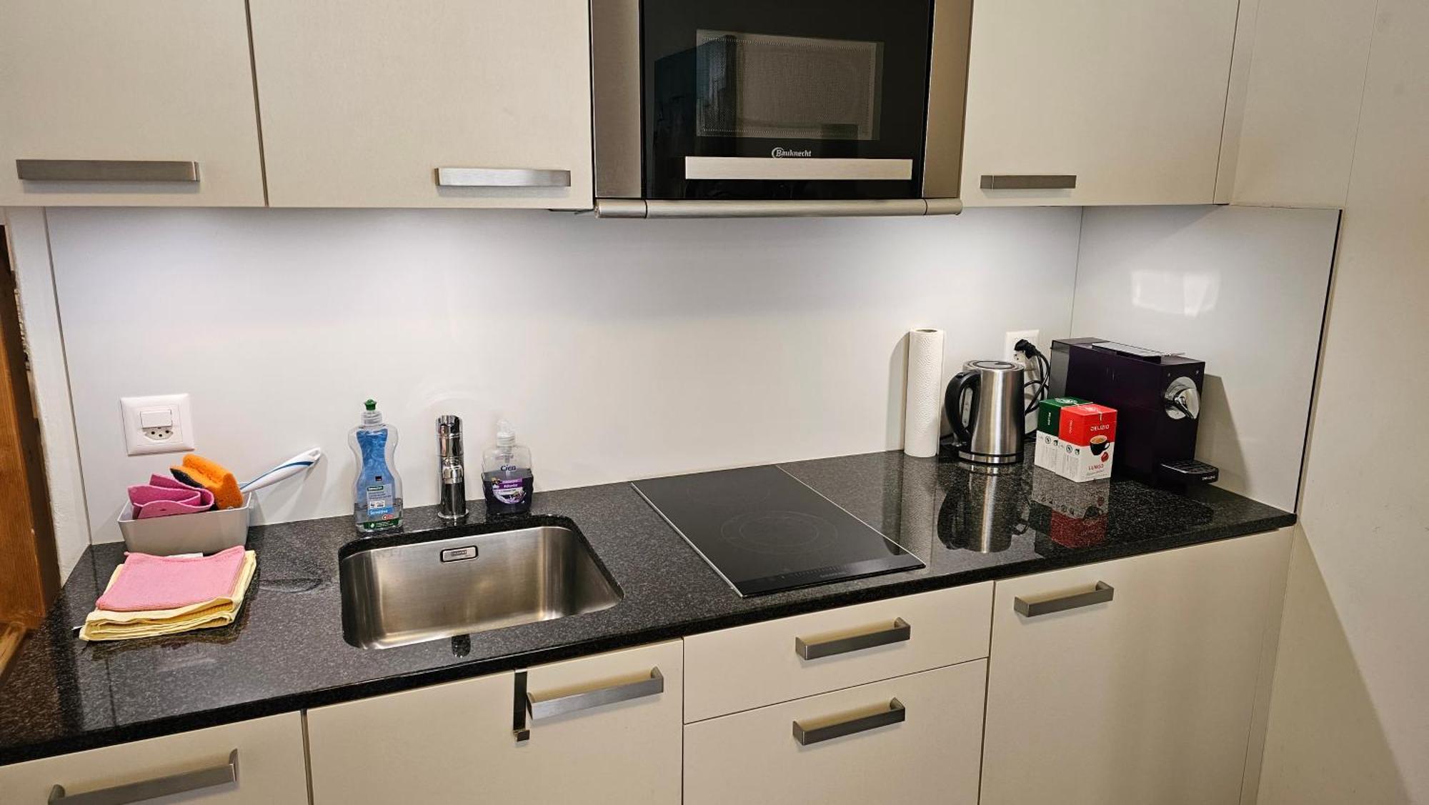 Apartment Premium - & Historical *